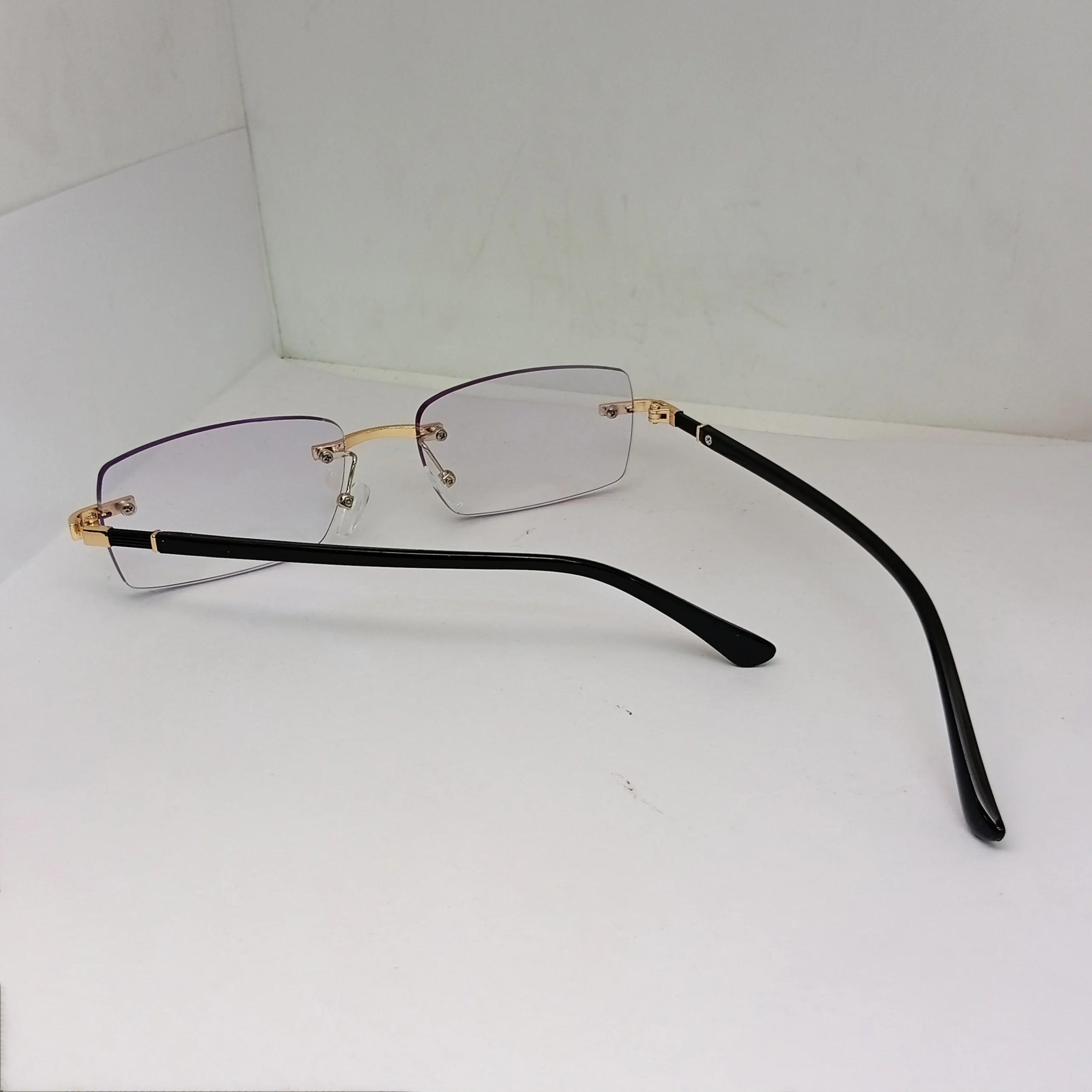 v001 smart focus v001 smart focus